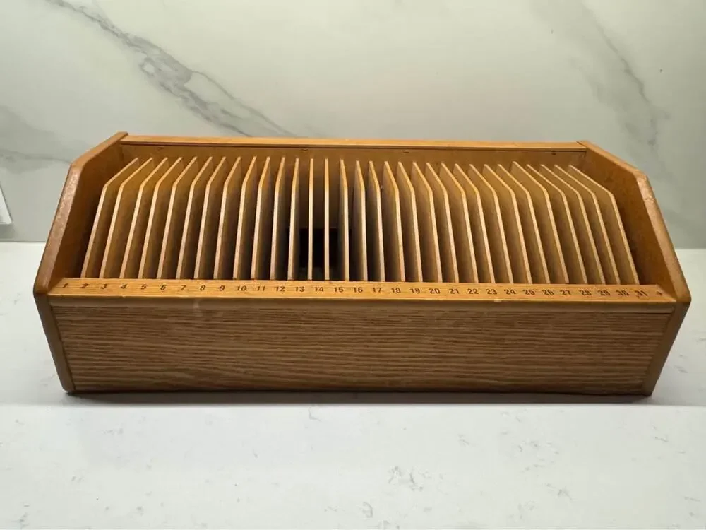 Vintage 31 Day Wood Monthly Bill Letter Sorter Desk Top Organizer